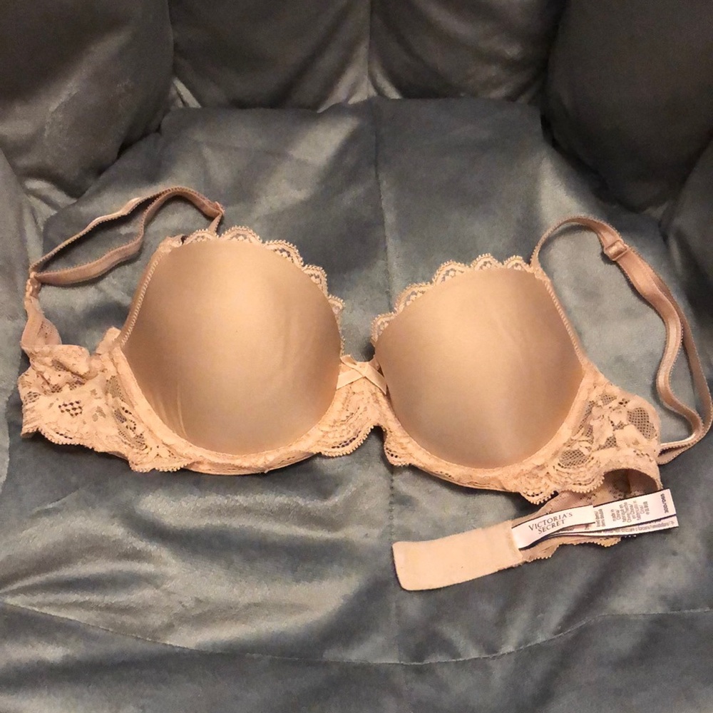 VS Lined Demi Dream Angels bra
